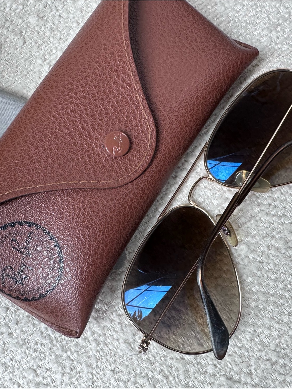 Ray-Ban Gold Frame Sunglasses with Brown Case